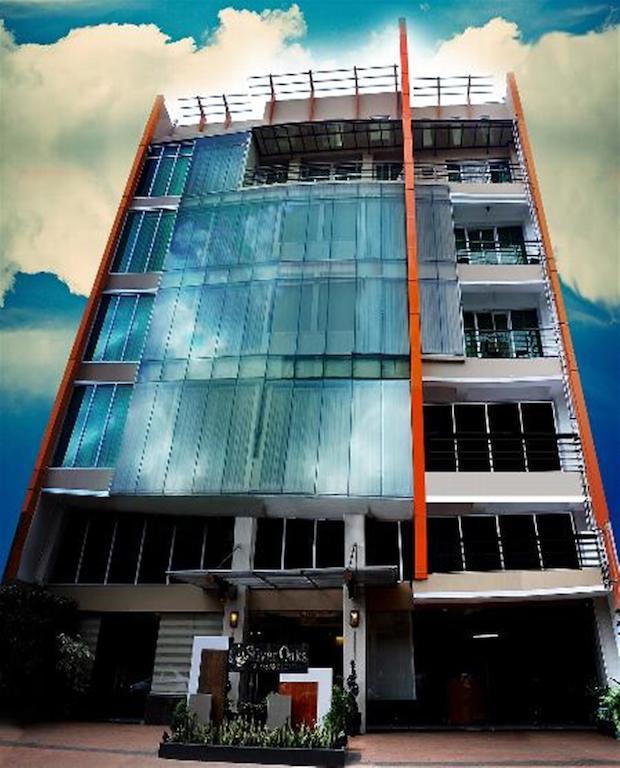 Silver Oaks Suites & Hotel Manila Exteriör bild